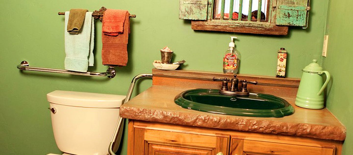 Luxurious Suite for a Secluded Nature Retreat in Sandpoint, Idaho