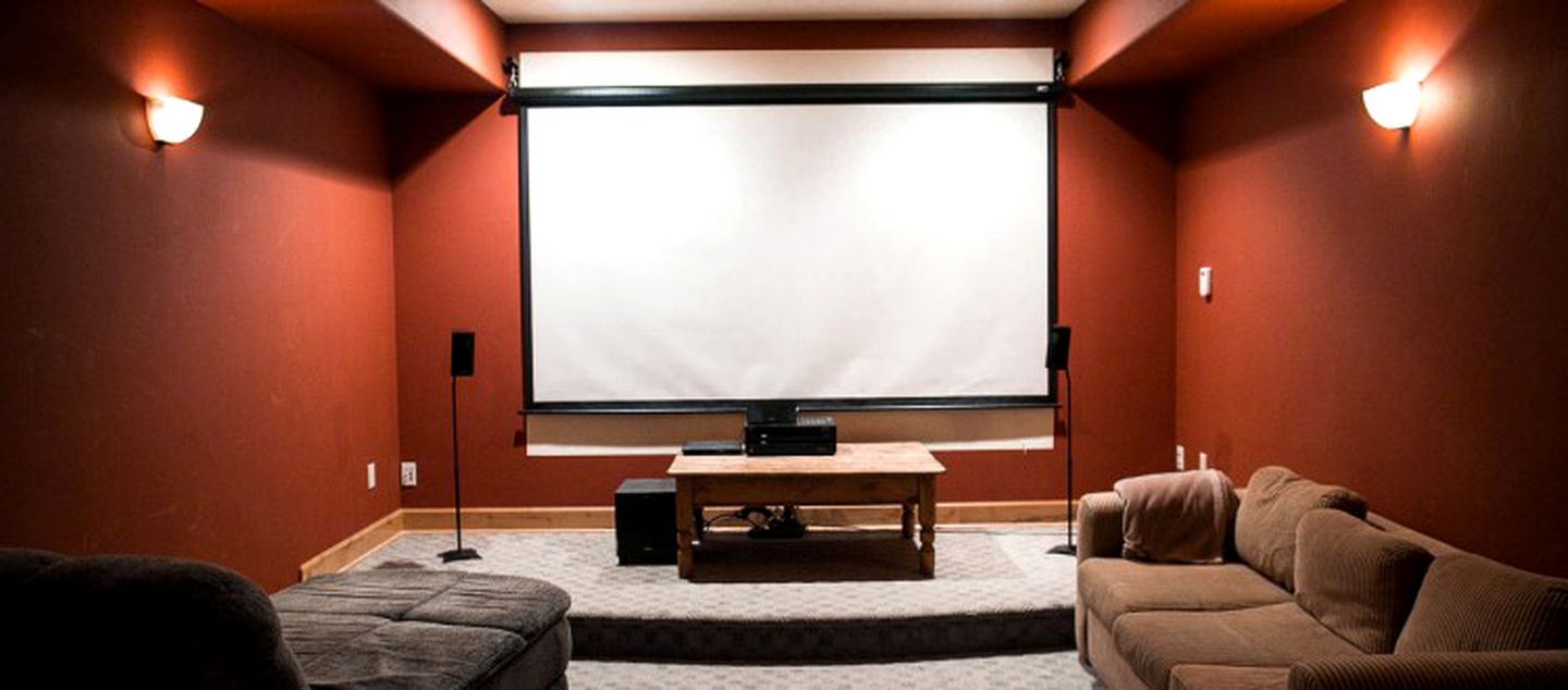 Luxurious Suite for a Secluded Nature Retreat in Sandpoint, Idaho