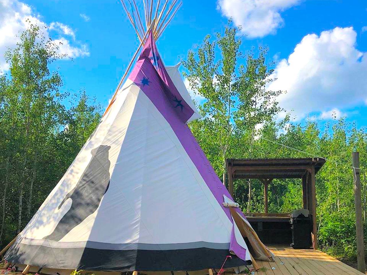 Glamping Winnipeg, Manitoba Glamping Hub