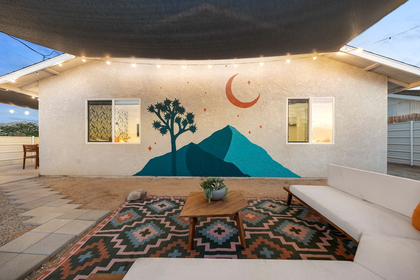 Beautiful Desert Rental with Hot-Tub-Fire Pit and BBQ in California