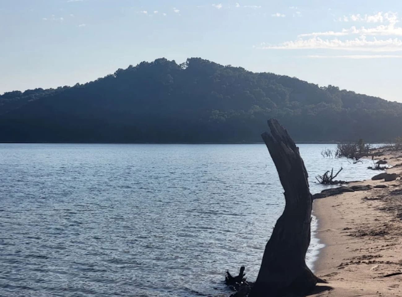 Charming Tiny Home Retreat Near Forest Trails & River Access in Calico Rock, Arkansas