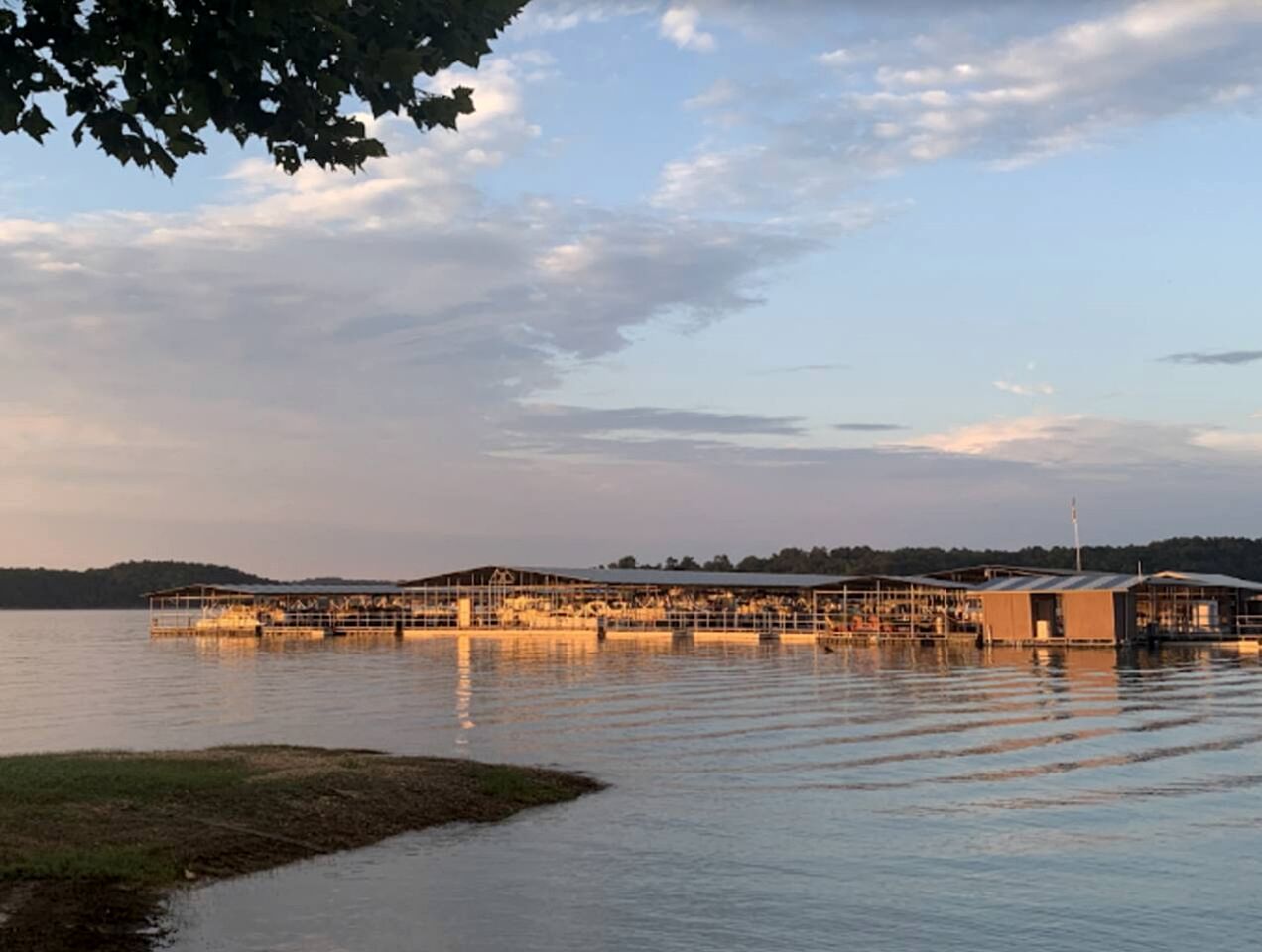 Charming Tiny Home Retreat Near Forest Trails & River Access in Calico Rock, Arkansas