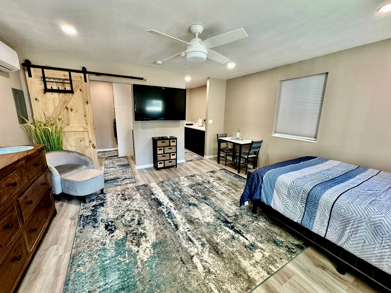 Charming Tiny Home Retreat Near Forest Trails & River Access in Calico Rock, Arkansas