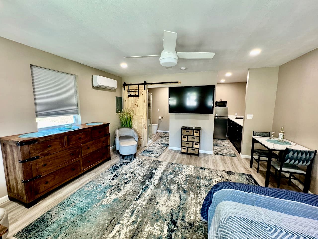 Charming Tiny Home Retreat Near Forest Trails & River Access in Calico Rock, Arkansas