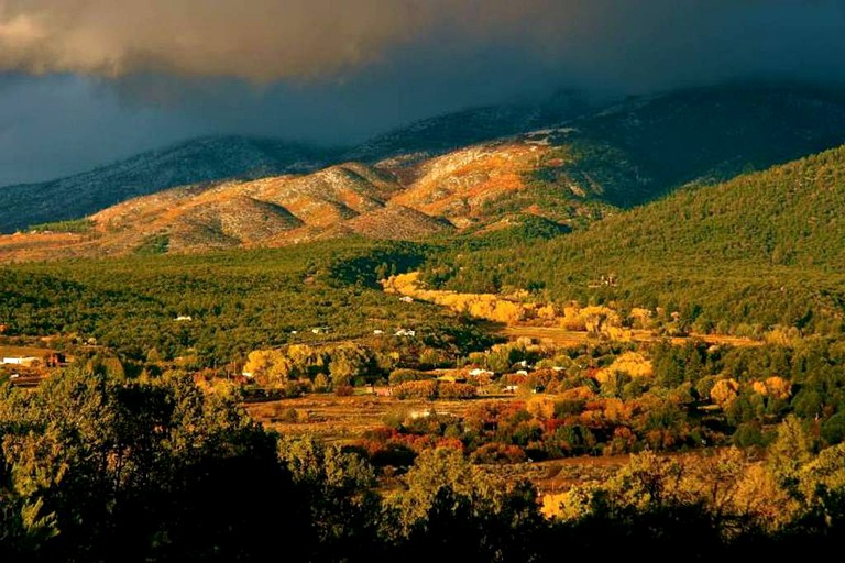 Tipis (San Cristobal, New Mexico, United States)