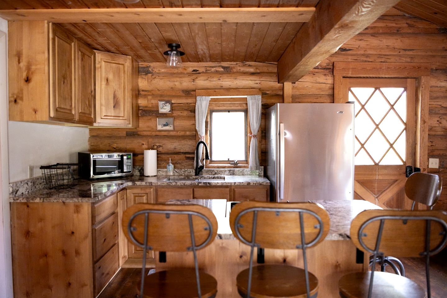 Scenic Mountain Cabin with Hot Tub & Ski-In Access near National Parks in Island Park, Idaho