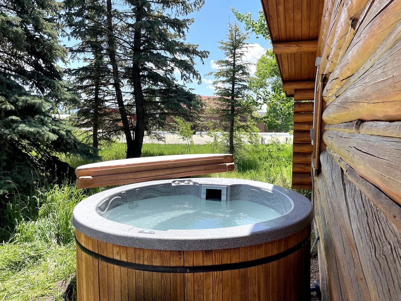 Scenic Mountain Cabin with Hot Tub & Ski-In Access near National Parks in Island Park, Idaho