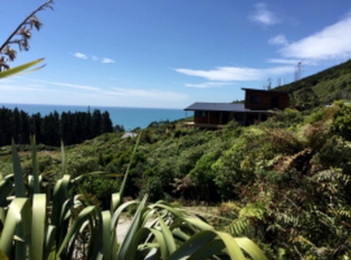 Nature Lodges (Punakaiki, South Island, New Zealand)