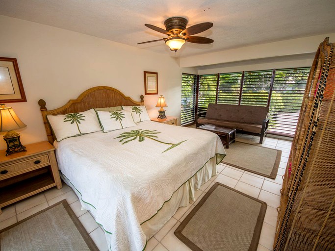 Beach Houses (Captain Cook, Hawaii, United States)