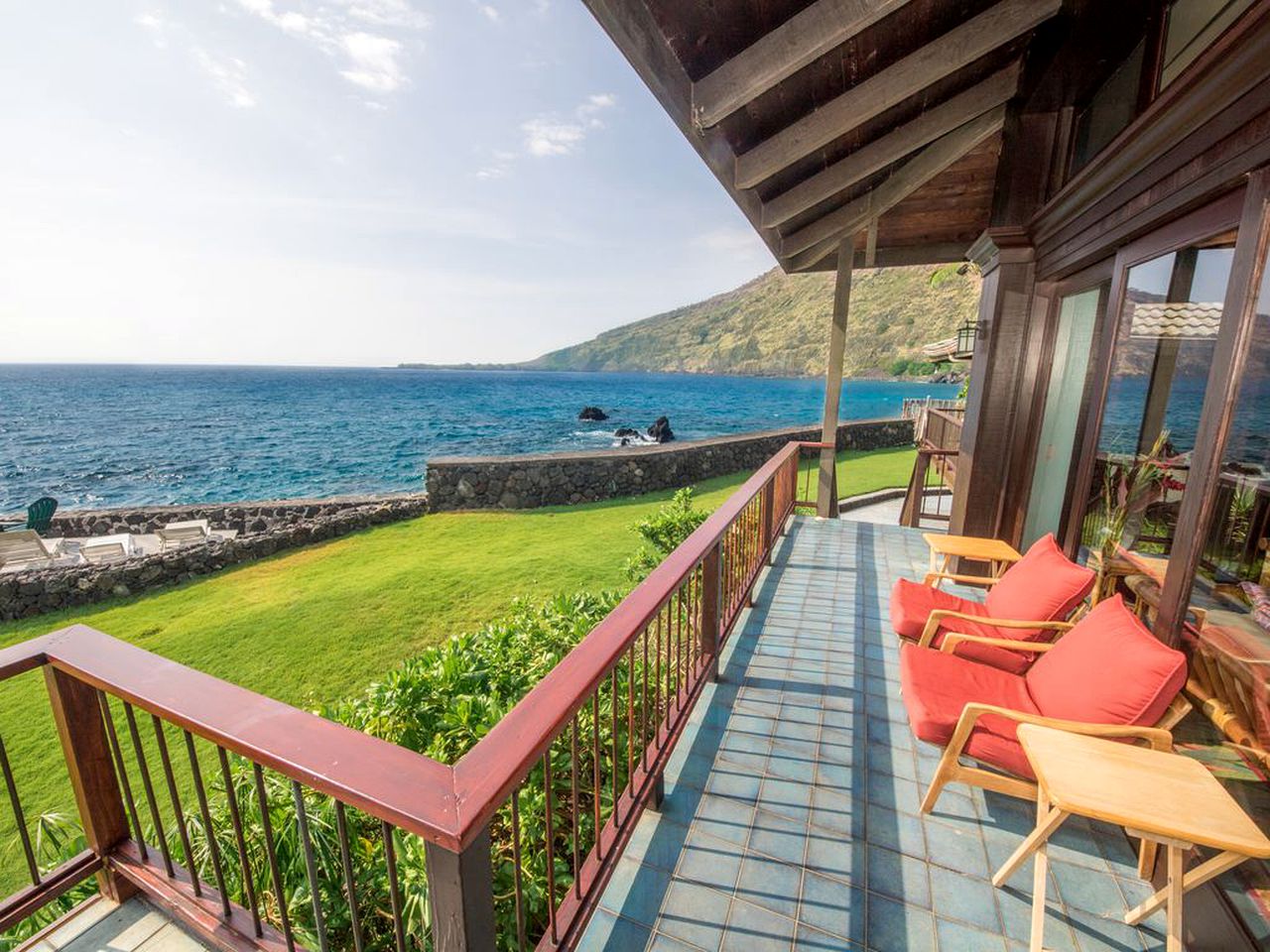 Luxury Villa Rental with Stunning Ocean Views in Kealakekua Bay, Hawaii