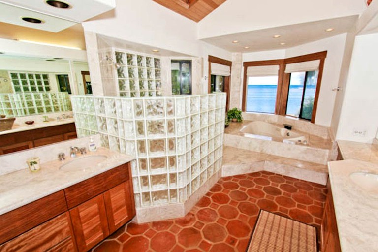 Beach Houses (Kauai, Hawaii, United States)