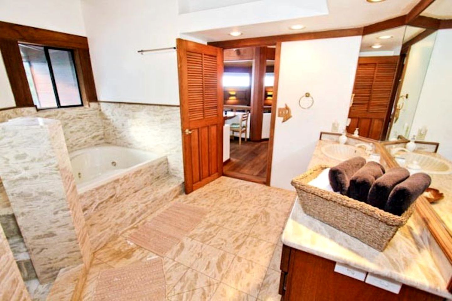 Luxurious Villa Rental on the Beach on Kauai, Hawaii