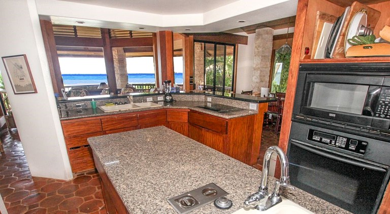 Beach Houses (Kauai, Hawaii, United States)
