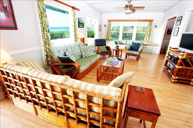 Beach Houses (Hanalei, Hawaii, United States)