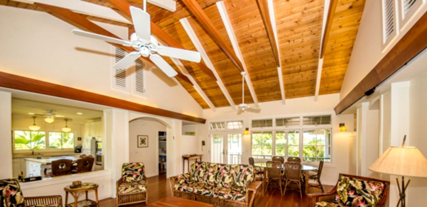 Beachside Getaway on Hanalei Bay the Island of Kuaui, Hawaii