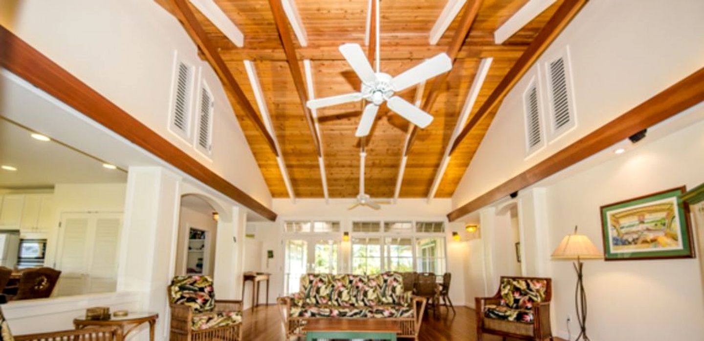 Beachside Getaway on Hanalei Bay the Island of Kuaui, Hawaii