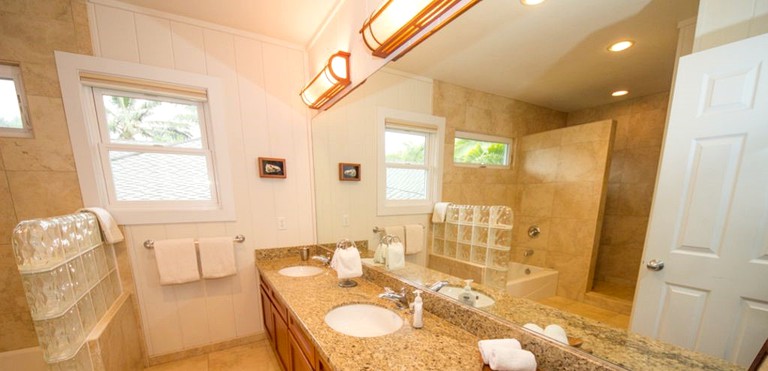 Cottages (Hanalei, Hawaii, United States)