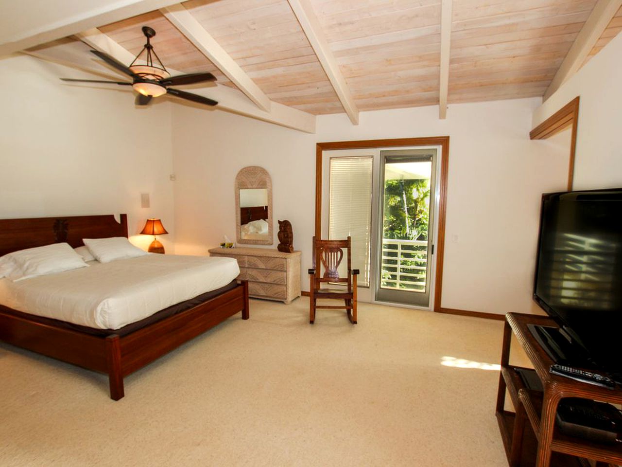 Spacious Island Retreat for Beach Vacation in Kilauea, Hawaii