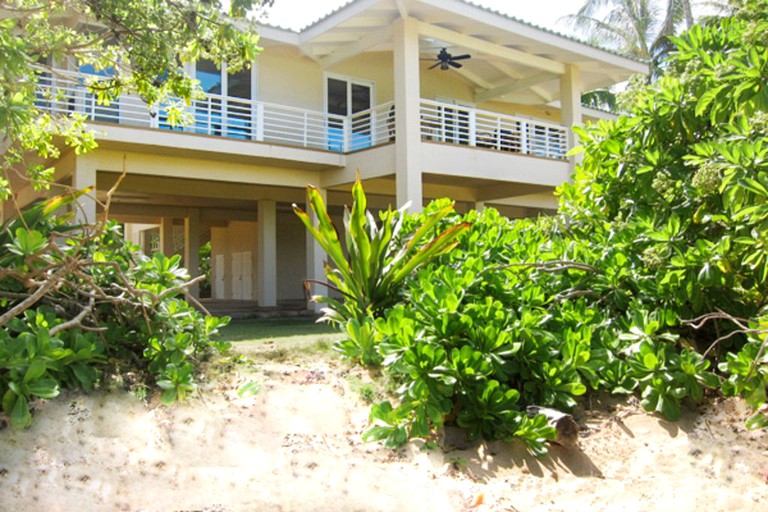 Beach Houses (Kilauea, Hawaii, United States)