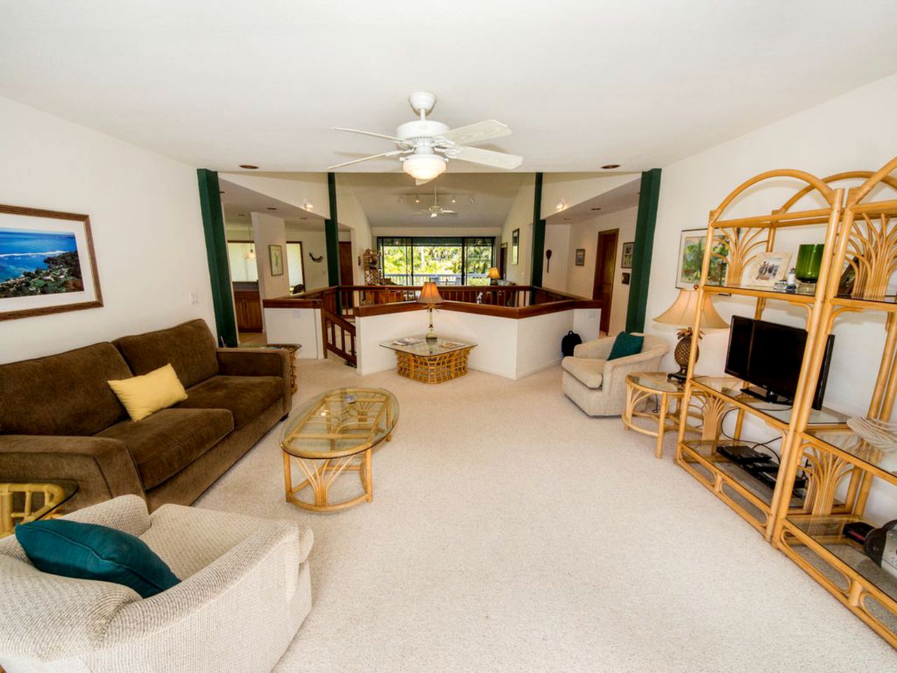 Spacious Villa Getaway beside the Ocean near Kilauea, Hawaii