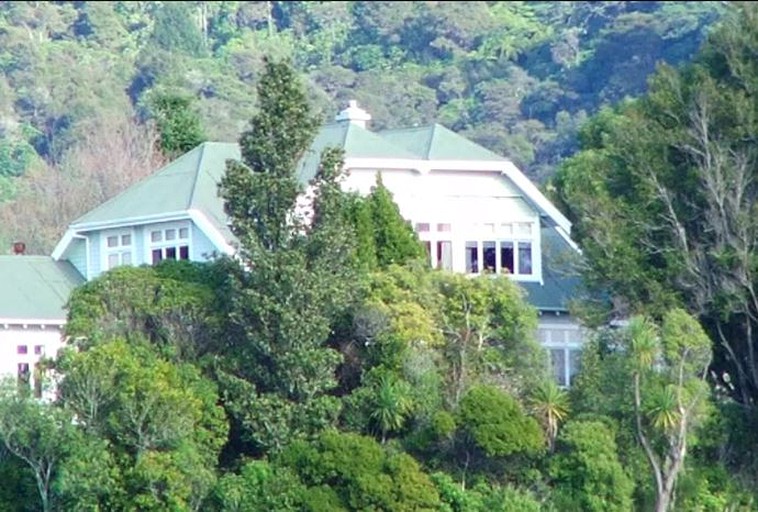 Nature Lodges (Nelson, South Island, New Zealand)