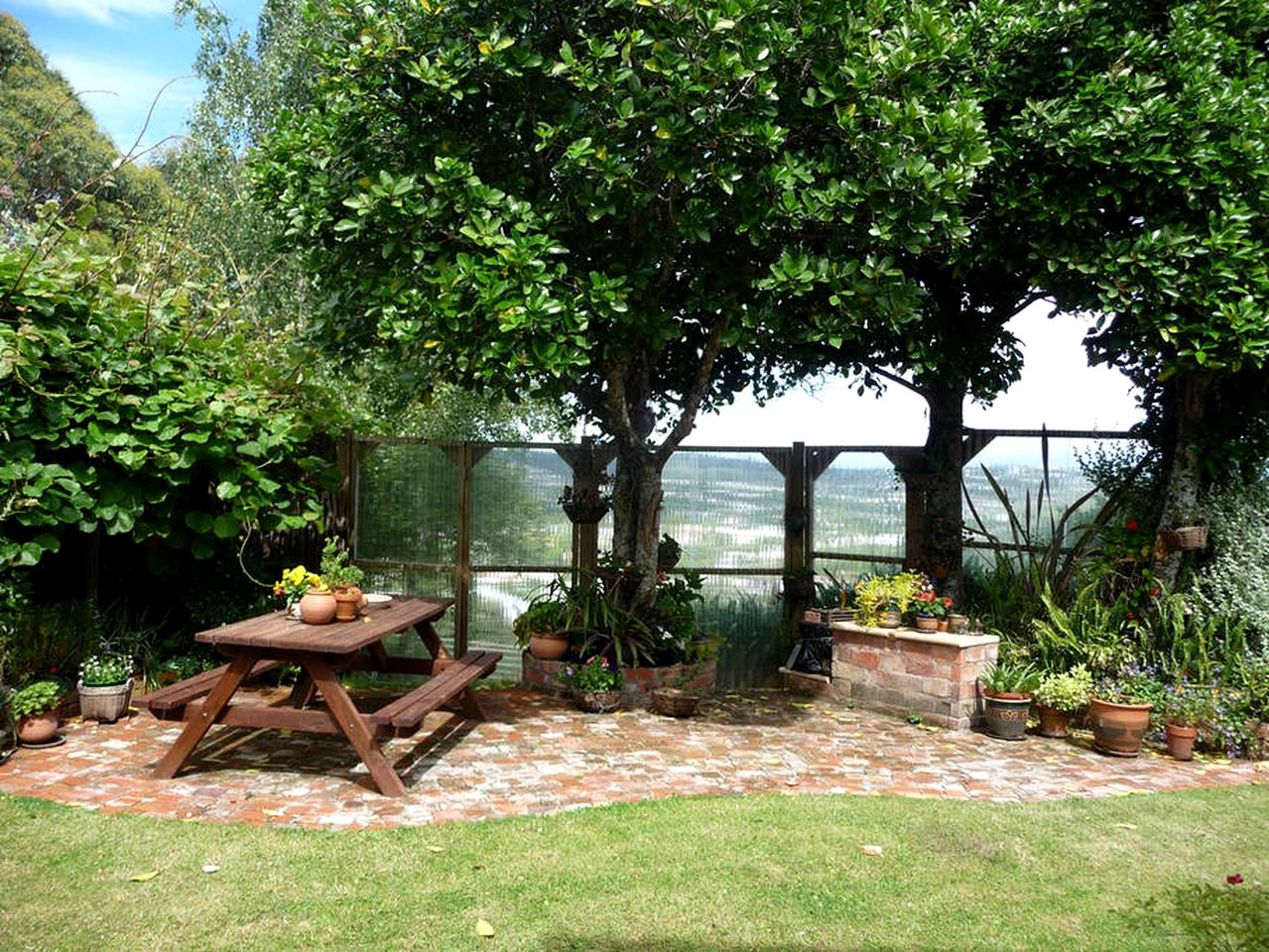 Charming Vacation Rental in Unique Bed and Breakfast Overlooking Nelson, South Island