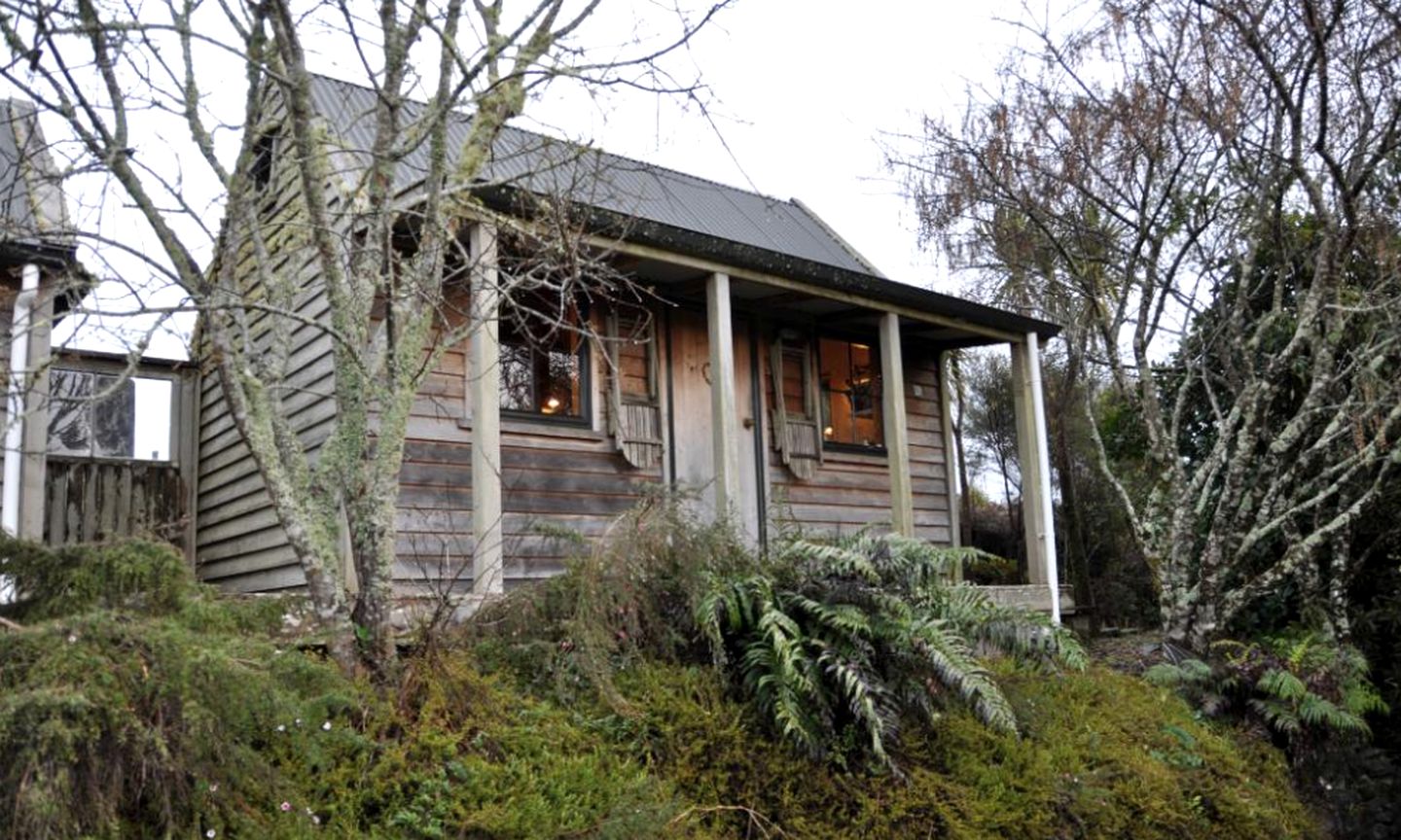 Secluded Cottage by the Famous Waitomo Caves in the Waikato Region of New Zealand