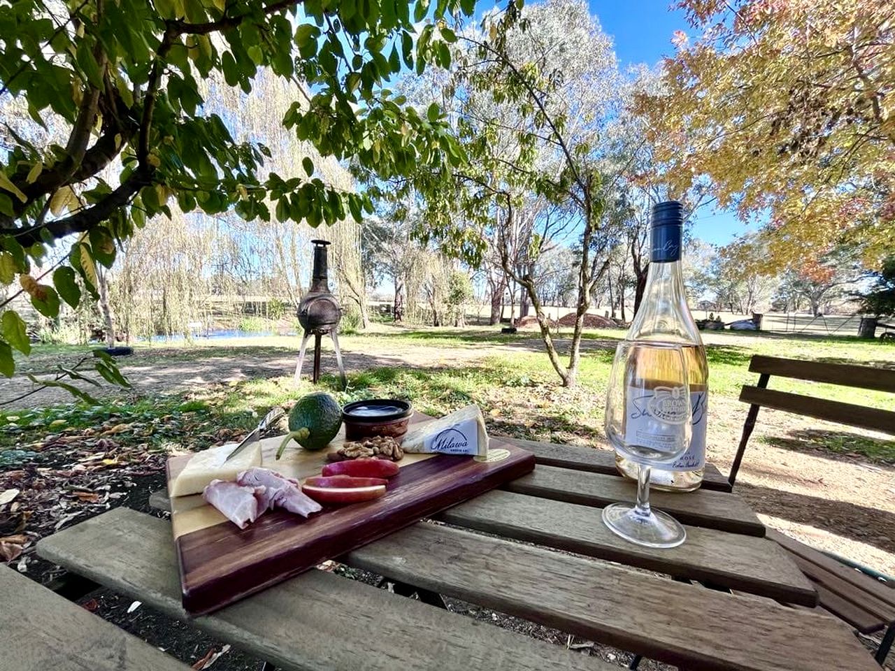Fantastic Secluded Tiny House with Fire Pit in Milawa, Victoria
