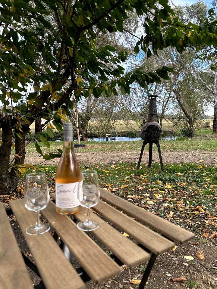 Fantastic Secluded Tiny House with Fire Pit in Milawa, Victoria