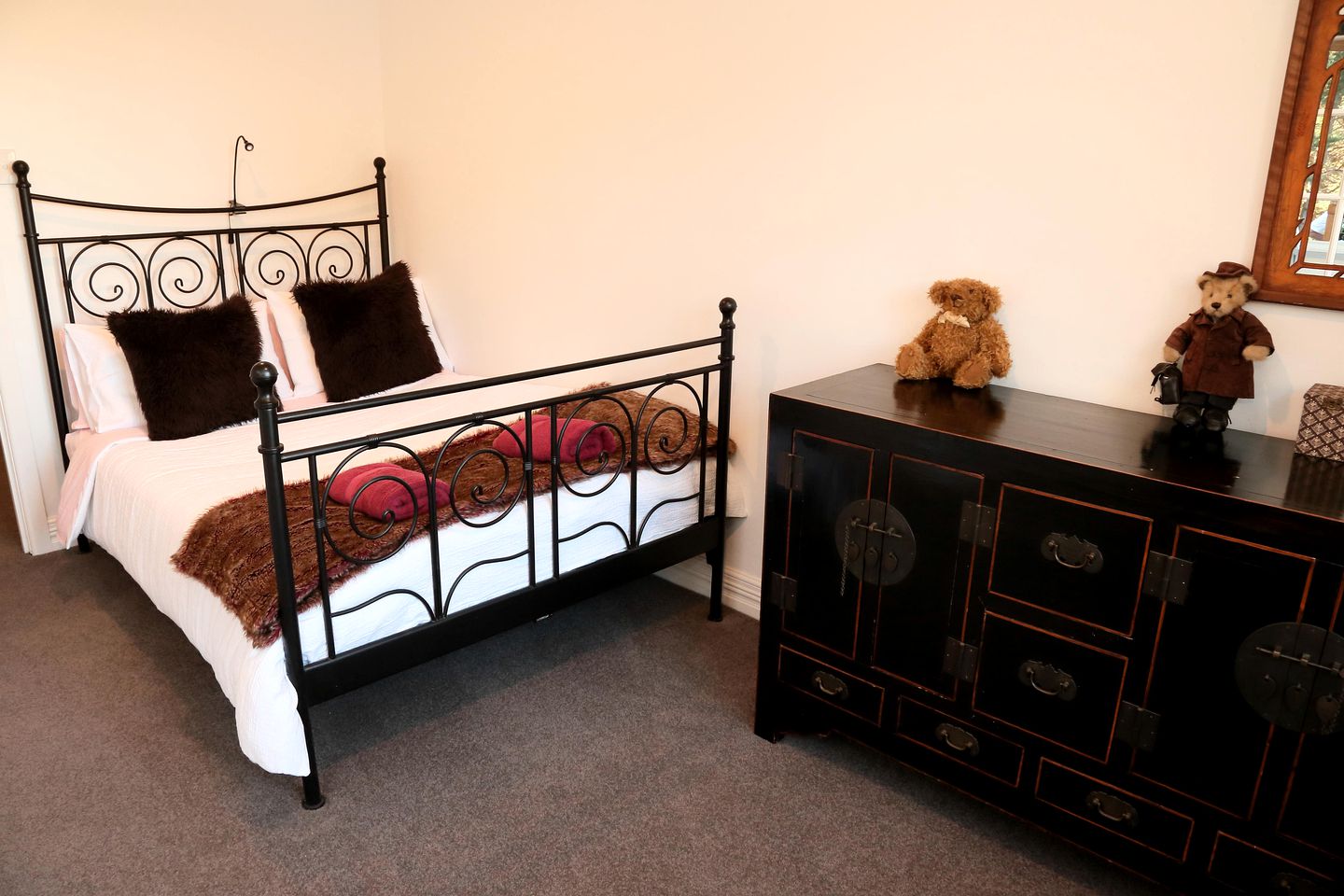 Serene Yarra Valley Cottage for a Farm Stay Healesville, Victoria