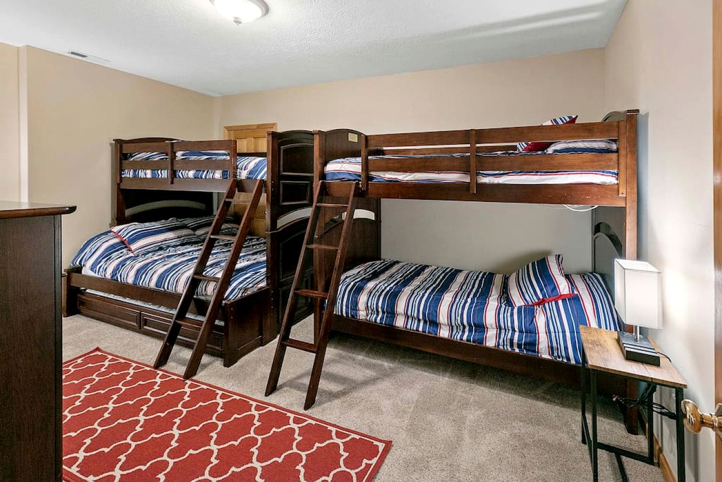 Majestic Waterfront Tennessee Cabin with a Hot Tub at Norris Lake