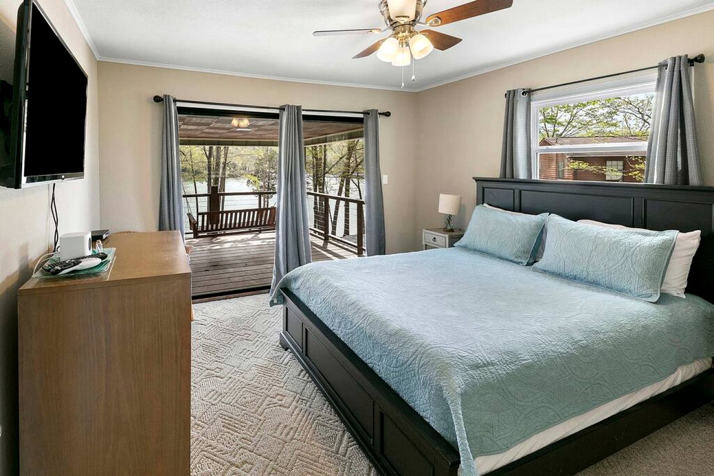 DUPLICATE Spacious Tennessee Vacation Rental for Getaways to Norris Lake