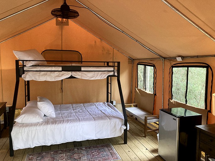 Safari Tents (United States of America, Livingston, Texas)