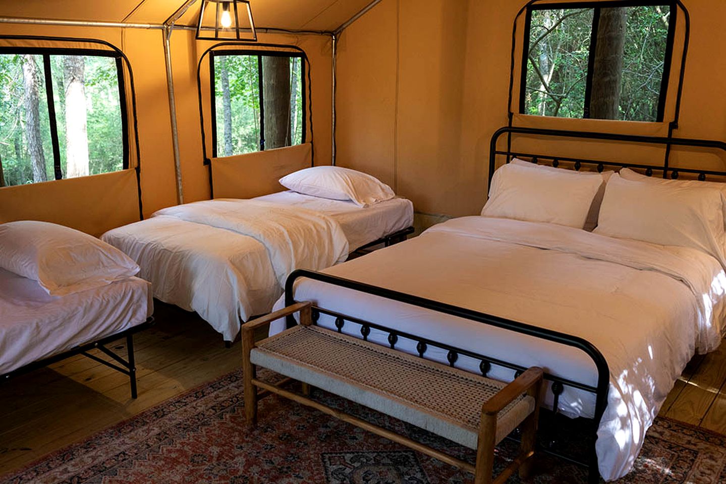 Family Friendly Safari Tent Well Equipped in Livingston, Texas