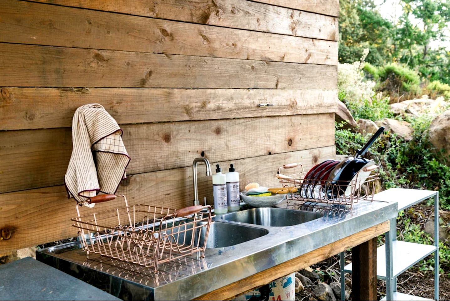 Amazing Safari Tent Nestled in the Trees in Kings Mountain, California