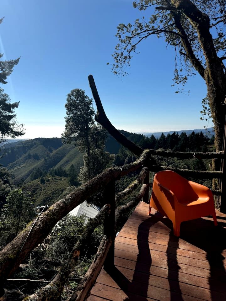 Gorgeous Safari Tent with Incredible Views in Kings Mountain, California