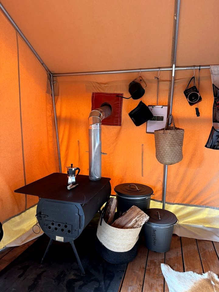 Gorgeous Safari Tent with Incredible Views in Kings Mountain, California