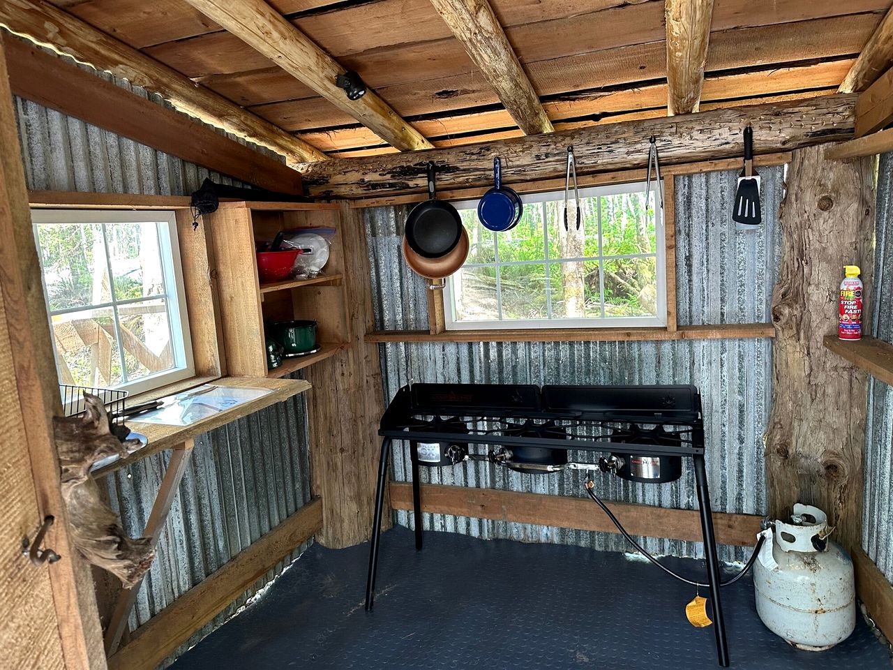 Relaxing Safari Tent for an Incredible Outdoor Glamping Getaway near Forks, Washington