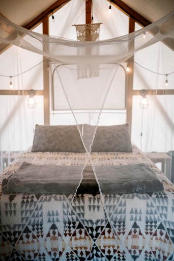 Safari Tents (United States of America, Emigrant, Montana)