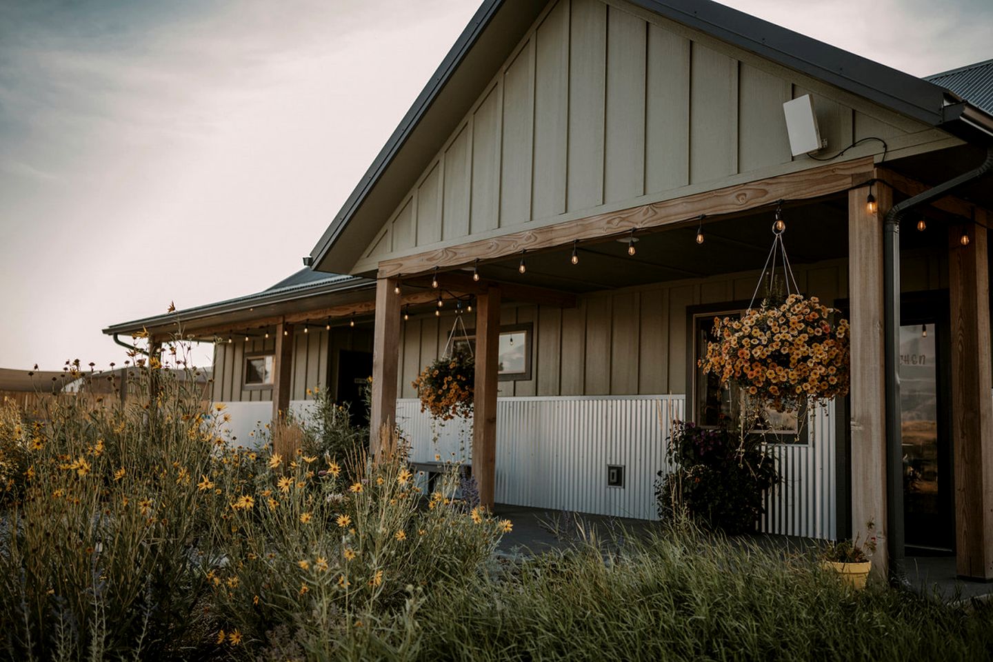 Stunning Safari Tent for Two near Yellowstone for a Memorable Glamping Escape in Emigrant, Montana
