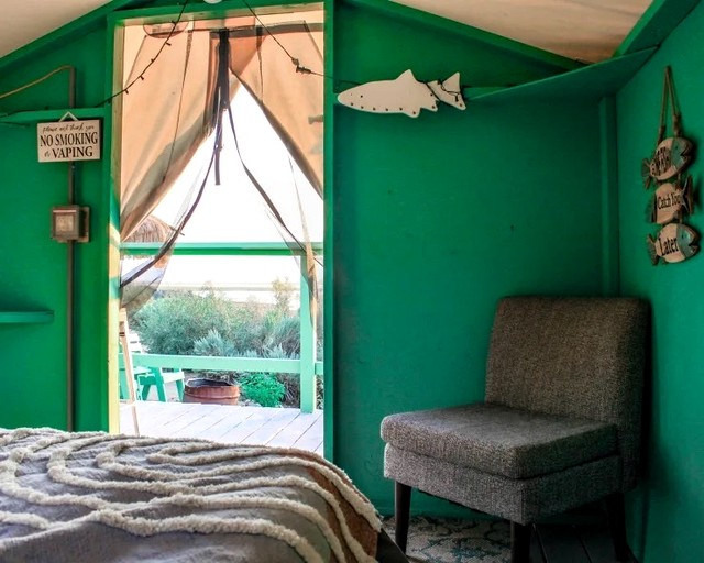 Tented Cabins (United States of America, Bridgeport, California)