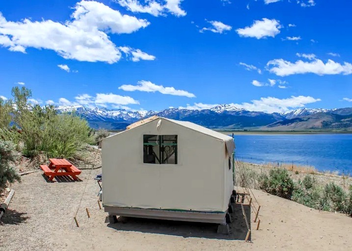 Tented Cabins (United States of America, Bridgeport, California)