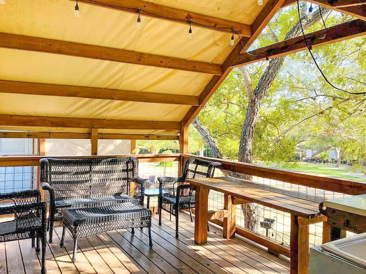 Tented Cabin Rental: Glamping Haven Near Geronimo Creek, Texas