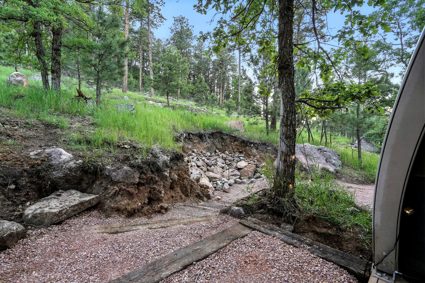 Secluded Glamping Retreat with Forest Trails Near Mount Rushmore in the Black Hills, South Dakota