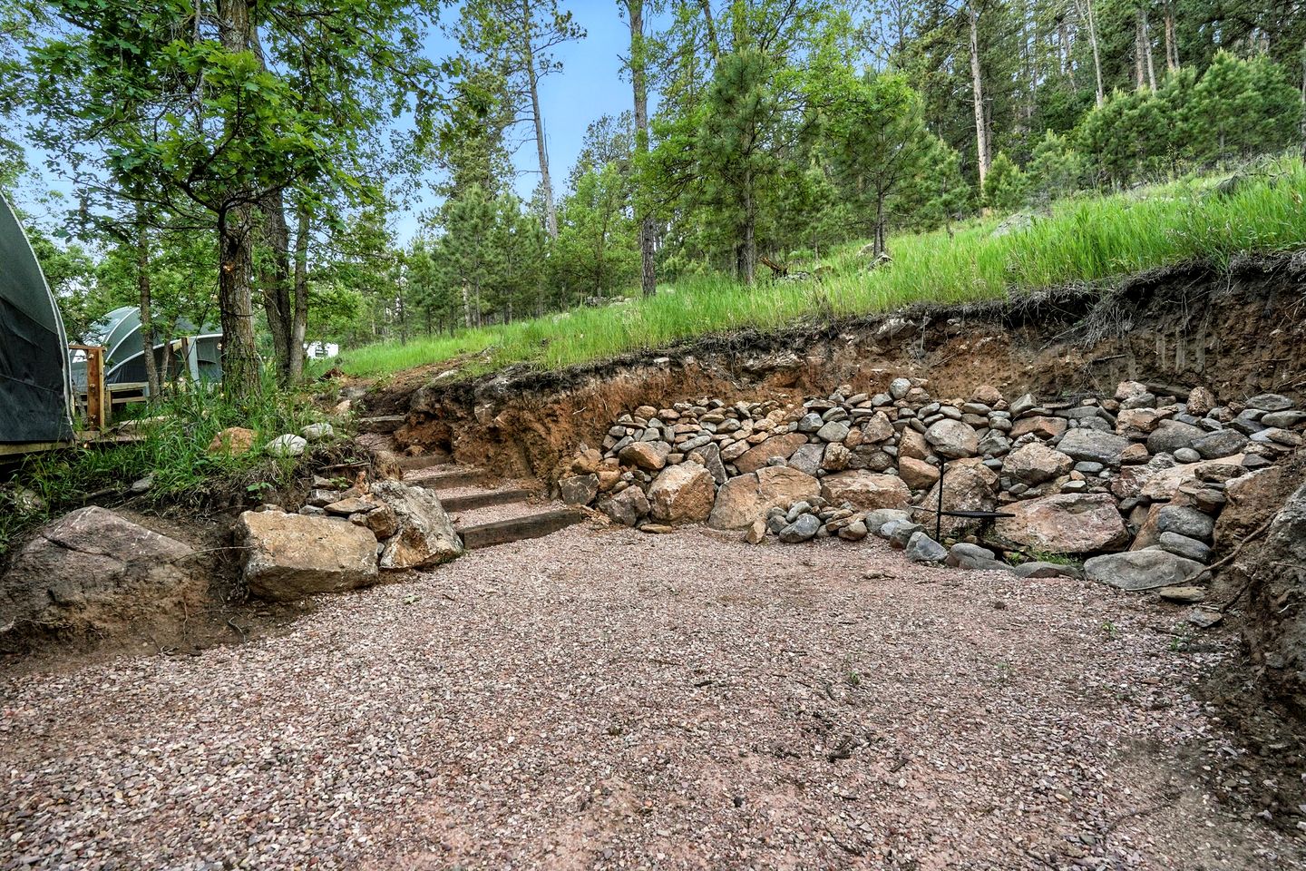Secluded Glamping Retreat with Forest Trails Near Mount Rushmore in the Black Hills, South Dakota