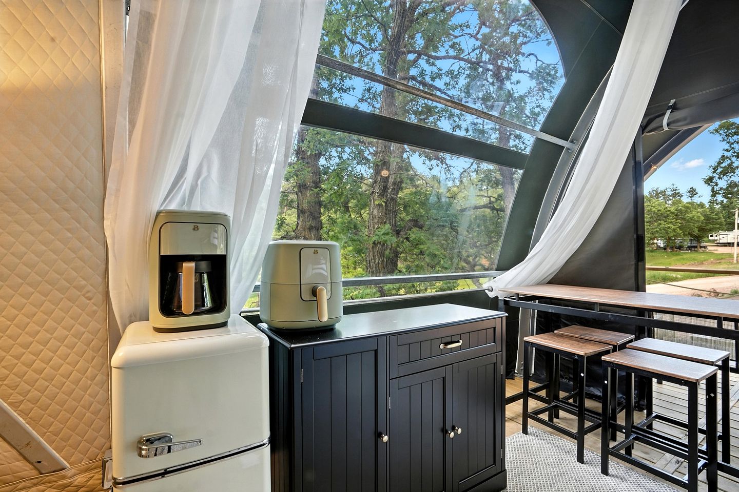 Secluded Glamping Retreat with Forest Trails Near Mount Rushmore in the Black Hills, South Dakota