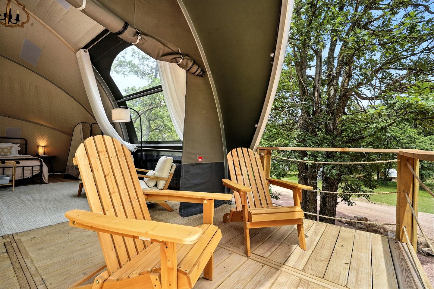 Secluded Glamping Retreat with Forest Trails Near Mount Rushmore in the Black Hills, South Dakota