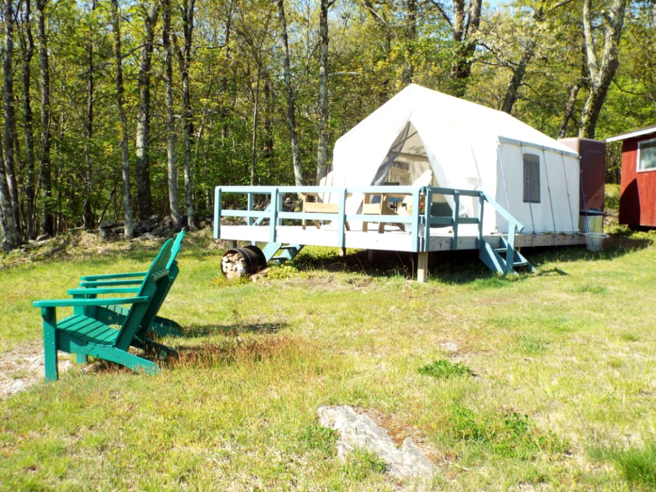 OffGrid Mountain View Glamping Getaway in Ellenville, New York