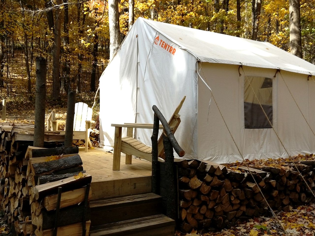 RU Tentrr Signature Site Ponderosa Pond Signature Campsite, Tented