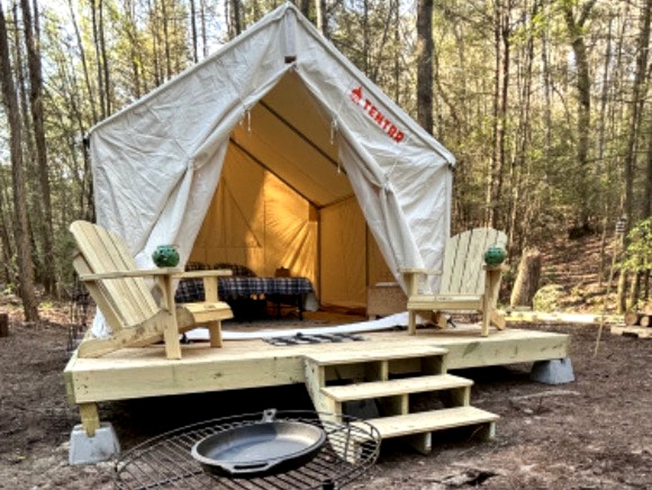 RUTentrr Signature Site Terry's Island, Tented Cabins, SoddyDaisy